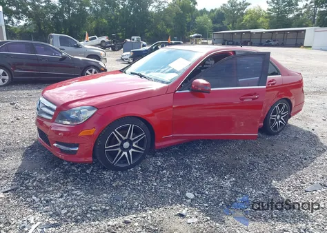 2013 Mercedes-Benz C 250 Luxury/Sport from USA, damaged, VIN WDDGF4HB6DA812290